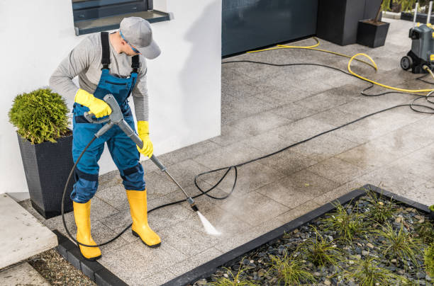Best Garage Pressure Washing  in Elwood, IN